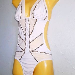 One piece swim suit